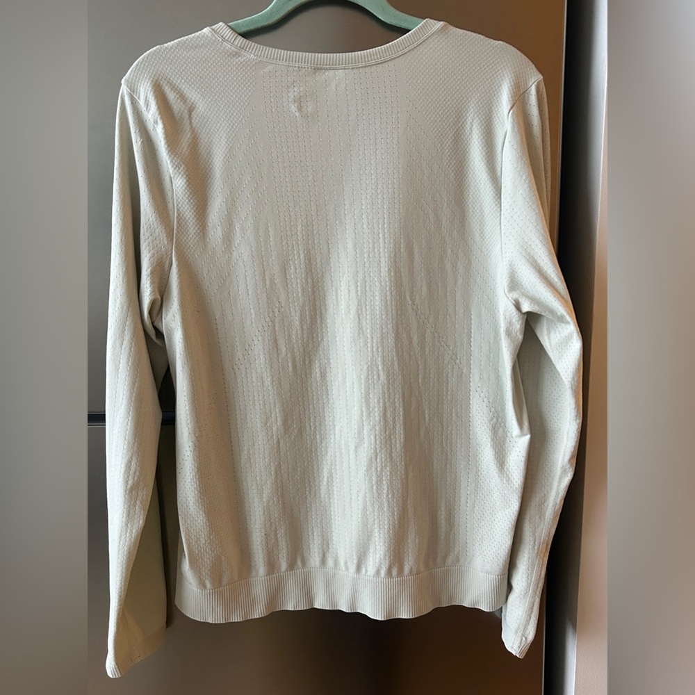 Athleta Perforated Performance Pullover Sage Gree… - image 3